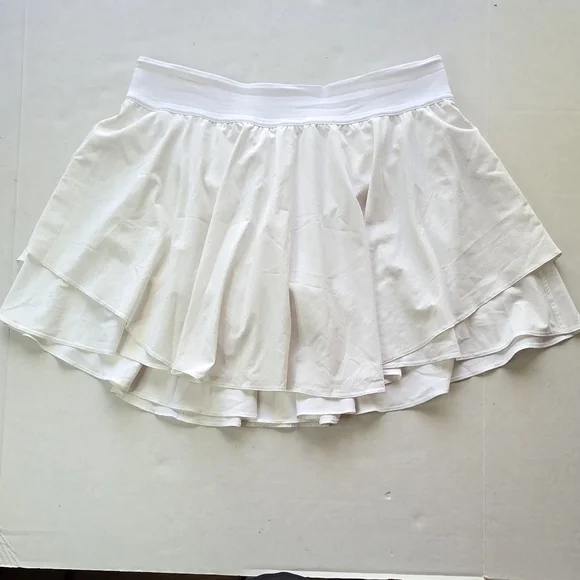 Lululemon Court Rival Skirt - Picture 4 of 16